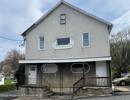 174 Oak St, Pittston, PA, 18640-3737 | Card Image