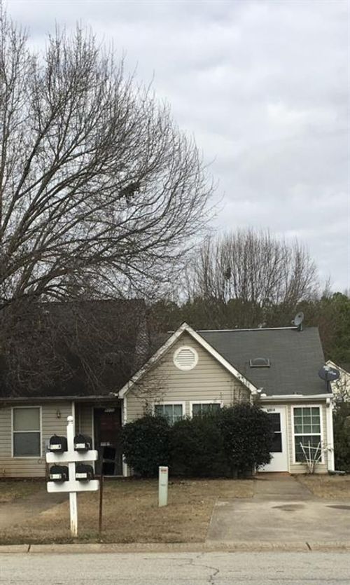 9028 Stoneleigh Trce, Douglasville, GA, 30134-2291 | Card Image
