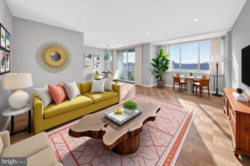 1214-10500 Rockville Pik, ROCKVILLE, MD, 20852 | Card Image