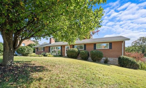 2624 Gaylord Rd, Roanoke, VA, 24018 | Card Image