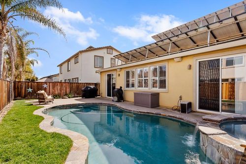 5282 Fern Ridge Cir, Discovery Bay, CA, 94505-2611 | Card Image