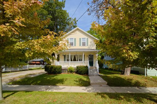 244 5th St, Manistee, MI, 49660-1901 | Card Image