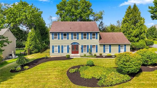 2302 Stonewall Dr, Macungie, PA, 18062-9764 | Card Image