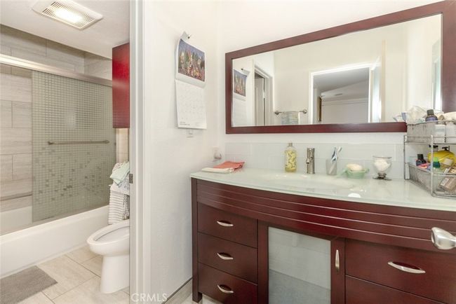 APT-202 - 1313 Valley View Rd, Condo with 2 bedrooms, 2 bathrooms and 2 parking in Glendale CA | Image 18