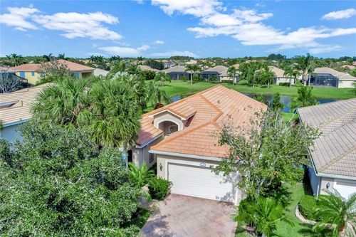 2084 Grey Falcon Cir Sw, Vero Beach, FL, 32962-8610 | Card Image