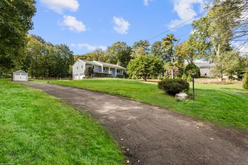 2 Wildgoose Ln, Norwalk, CT, 06851-1717 | Card Image