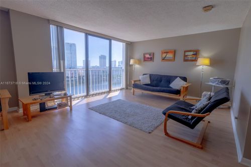 1615-290 174th St, Sunny Isles Beach, FL, 33160 | Card Image