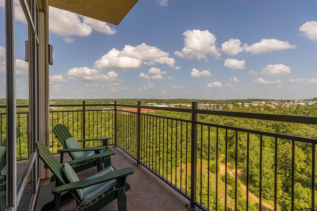 2801 Wexford Drive Unit 1006, Condo with 2 bedrooms, 2 bathrooms and null parking in Tyler TX | Image 29