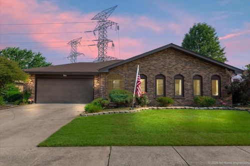 7348 Wheeler Dr, Orland Park, IL, 60462-5125 | Card Image