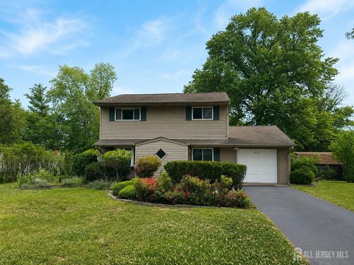 50 Sand Hills Rd, KENDALL PARK, NJ, 08824-1311 | Card Image