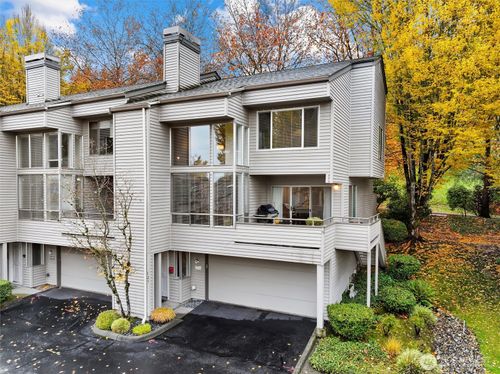 h127-7250 Old Redmond Rd, Redmond, WA, 98052-6840 | Card Image