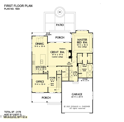 384 Glencroft Ln, Lenoir City, TN, 37771-6661 | Card Image