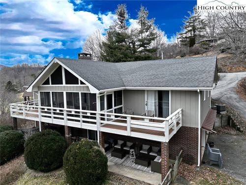 601 Mountain Glen Dr, Newland, NC, 28657-8882 | Card Image
