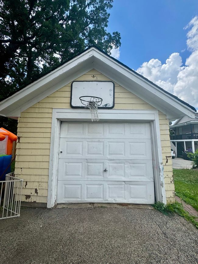 109 Seminary Ave, House other with 2 bedrooms, 1 bathrooms and 1 parking in Aurora IL | Image 15