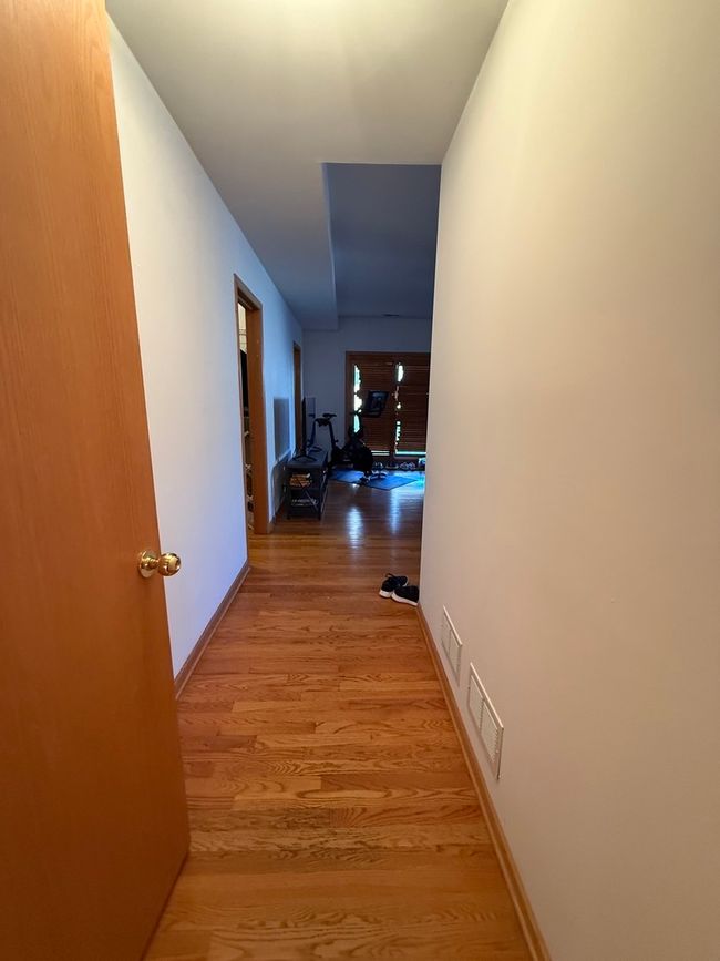 APT-1 - 654 Briar Pl, Condo with 3 bedrooms, 2 bathrooms and 1 parking in CHICAGO IL | Image 13