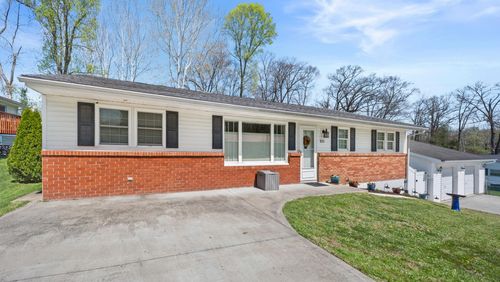 932 Mary Sue Dr, Flatwoods, KY, 41139-1332 | Card Image