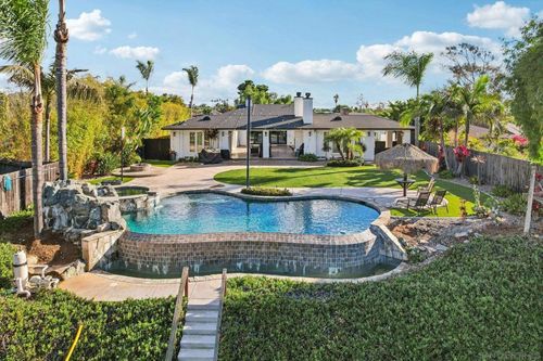 43 Corte Maria Ave, Chula Vista, CA, 91910 | Card Image