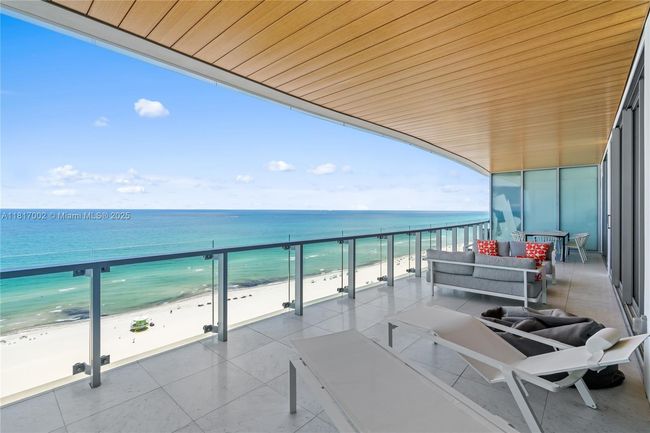 APT-1602 - 5775 Collins Ave, Condo with 2 bedrooms, 3 bathrooms and null parking in Miami Beach FL | Image 42