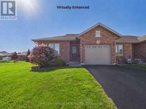 423 Catherine St, Wingham, ON, N0G2W0 | Card Image