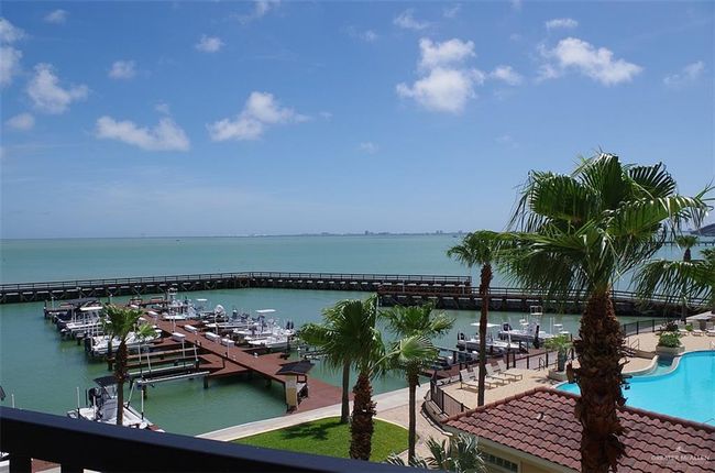 3303 - 301 E Houston St, Condo with 2 bedrooms, 2 bathrooms and null parking in Port Isabel TX | Image 16