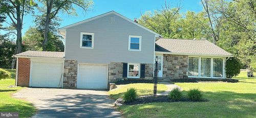 1242 June Rd, HUNTINGDON VALLEY, PA, 19006-8406 | Card Image
