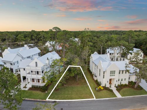 82 Churchill Oaks Dr, Santa Rosa Beach, FL, 32459-3438 | Card Image
