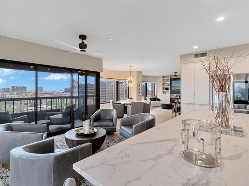 apt-1006-3030 Mckinney Ave, Dallas, TX, 75204-2449 | Card Image