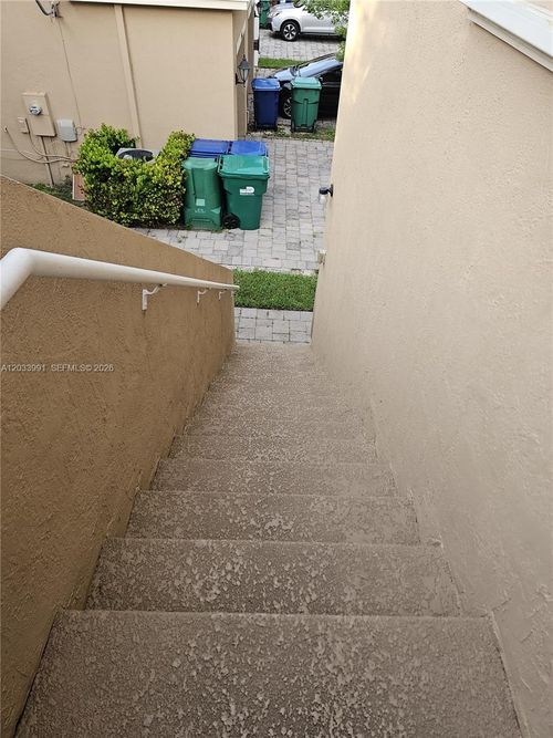 17066 Sw 95th Ter, Miami, FL, 33196-4758 | Card Image