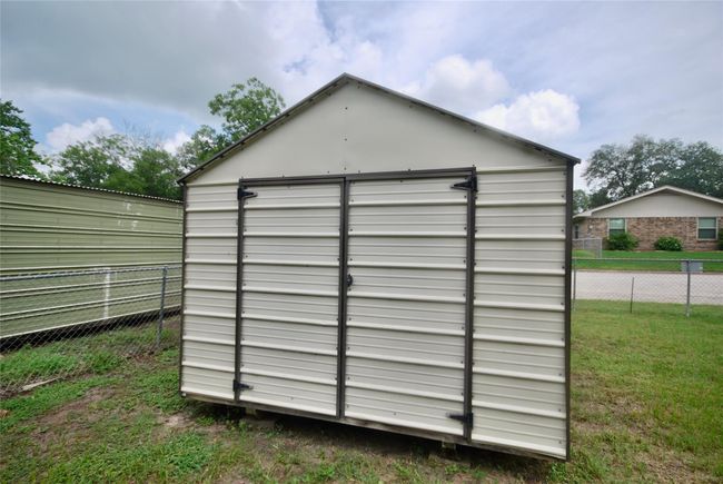 904 S Peck St, House other with 3 bedrooms, 1 bathrooms and 1 parking in Shiner TX | Image 17