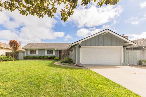30 Santa Monica Ct, Salinas, CA, 93901-1010 | Card Image