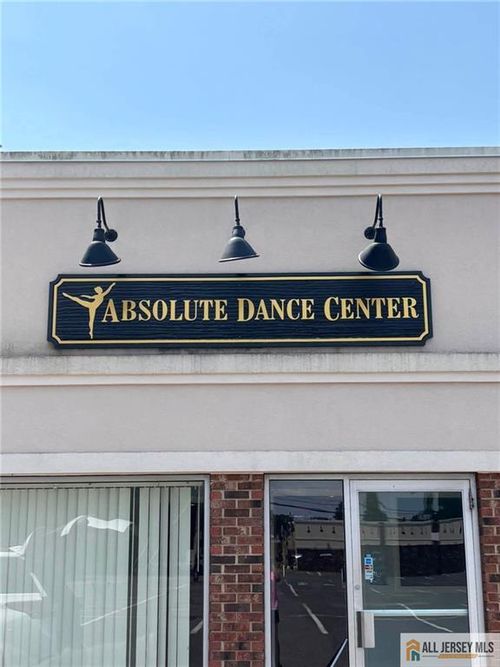 365 Spotswood Englishtown Rd, Monroe, NJ, 08831-8624 | Card Image