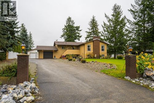 3582 Rosia Rd, Prince George, BC, V2K4Y6 | Card Image