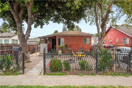 1701 E Palmer, Compton, CA, 90220 | Card Image