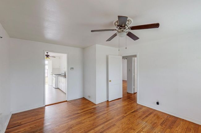 Wood Floors; Ceiling fan, Bright light windows | Image 6