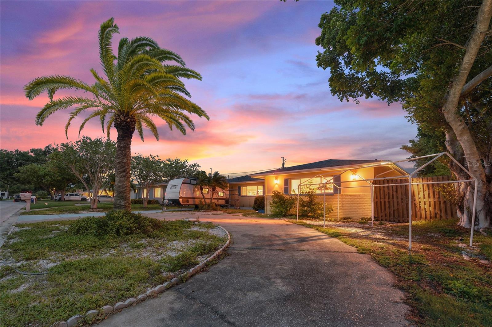 Residential in MADEIRA BEACH 2