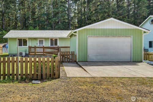 1716 194th St, Long Beach, WA, 98631-7059 | Card Image