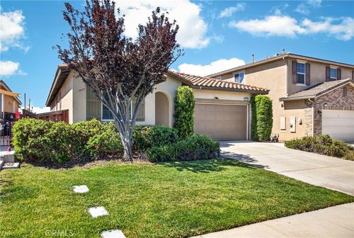 38539 Divot Dr, Beaumont, CA, 92223 | Card Image