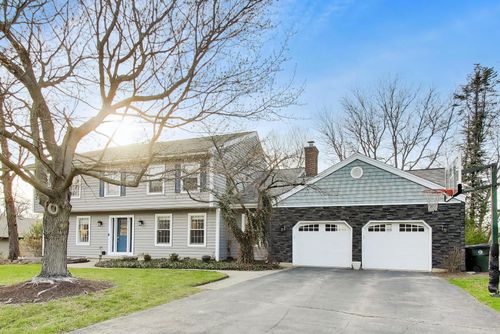 924 Glen Oak Dr, Sleepy Hollow, IL, 60118-2621 | Card Image