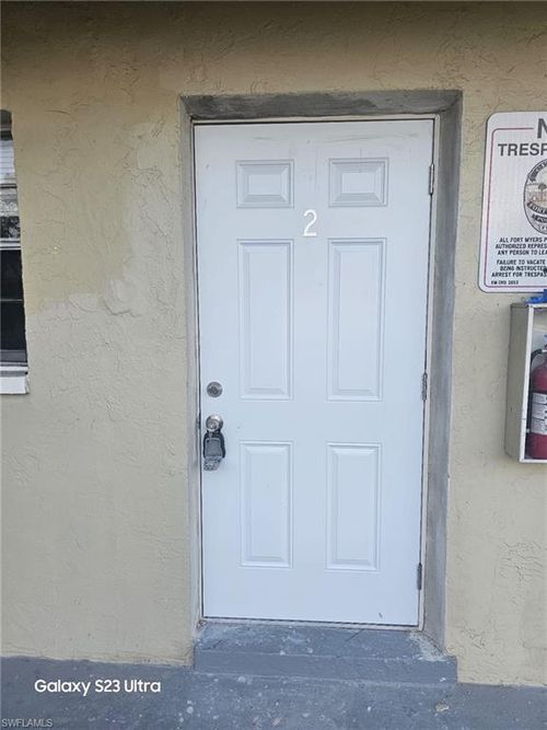 2708 Broadway, Fort Myers, FL, 33901-6151 | Card Image