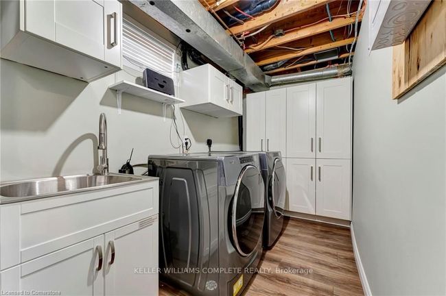 16 Settlers Dr, House other with 3 bedrooms, 2 bathrooms and 4 parking in Kitchener ON | Image 27