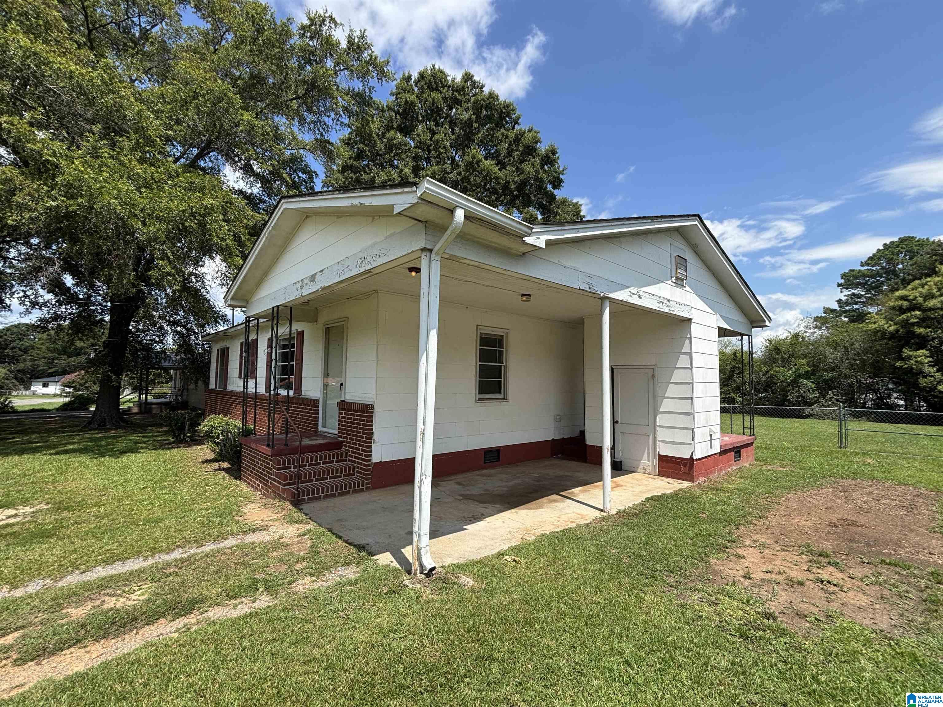 Residential in TALLADEGA 2