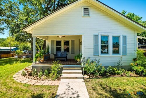 508 S Vandeveer St, Burnet, TX, 78611-3647 | Card Image
