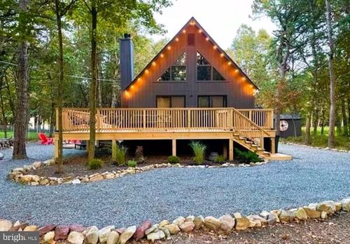 124 White Tail Ln, Long Pond, PA, 18334-7941 | Card Image