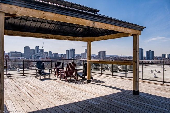 201 - 50 Murray St W, House attached with 2 bedrooms, 1 bathrooms and 1 parking in Hamilton ON | Image 33