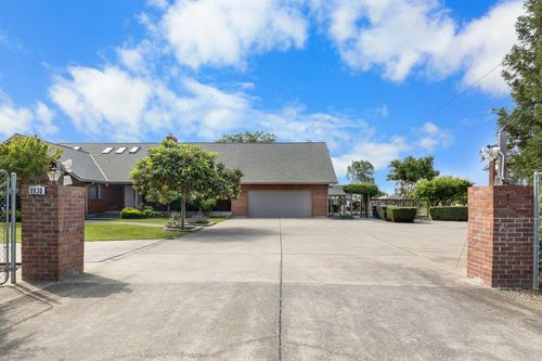 9930 Calvine Rd, Sacramento, CA, 95829-9442 | Card Image