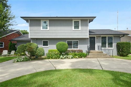 59 Derbes Dr, Gretna, LA, 70053-4933 | Card Image