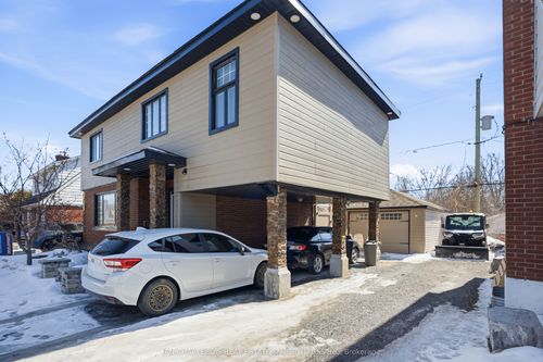 b-814 Smyth Rd, Ottawa, ON, K1G1P3 | Card Image