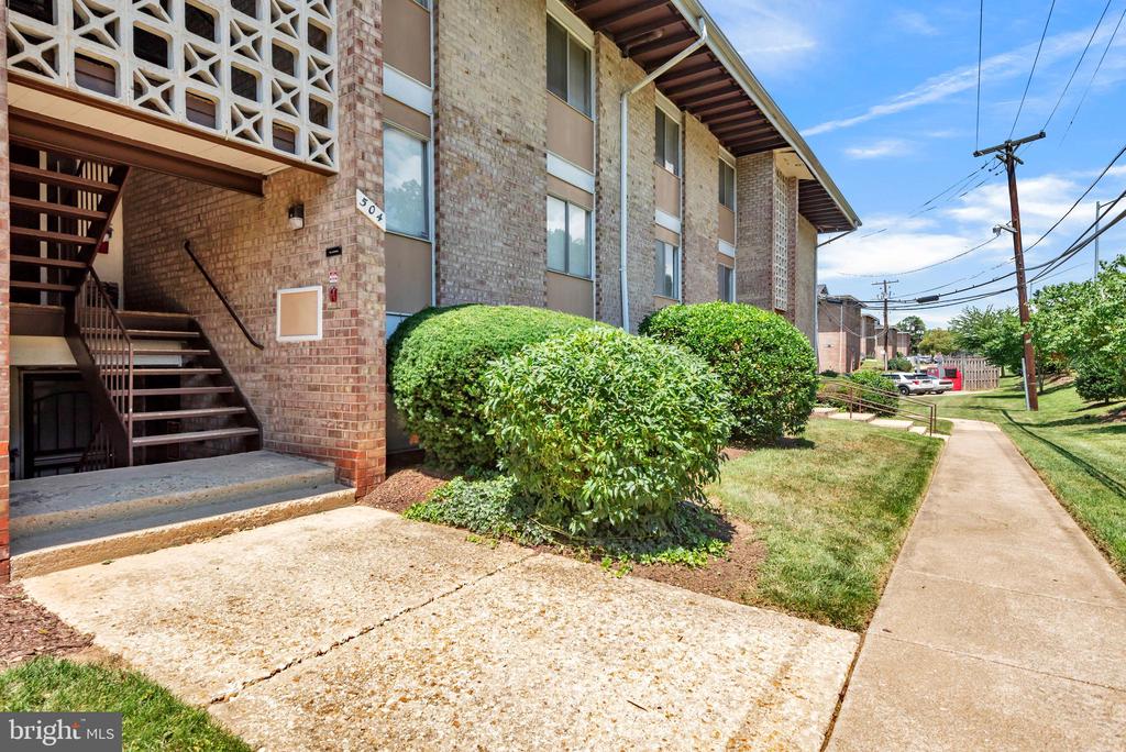 Residential in OXON HILL 2