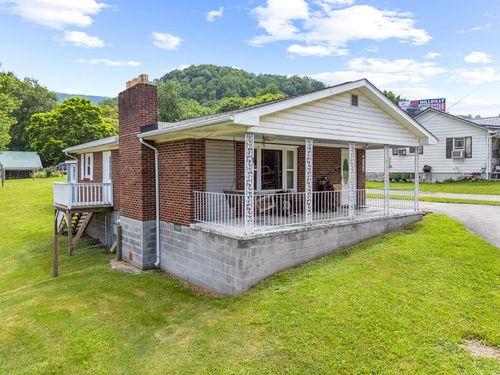 103 Bell St, Glen Lyn, VA, 24093-3526 | Card Image
