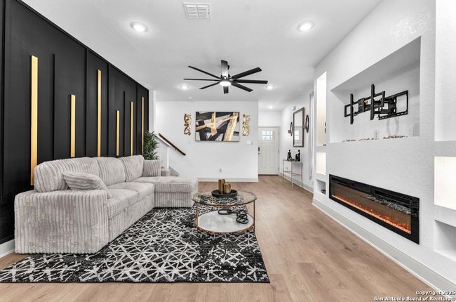 7552 Briarwood Pass, Home with 3 bedrooms, 3 bathrooms and null parking in San Antonio TX | Image 17